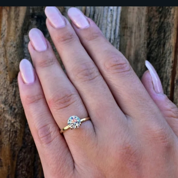 Gorgeous 4 Ct Moissanite Diamond Solitaire Gold Plated Ring - Picture 2 of 6